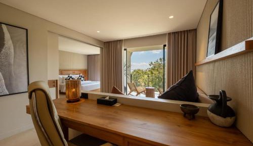 Suite with Sea View