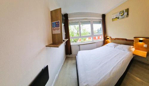 Standard Single Room with Shower