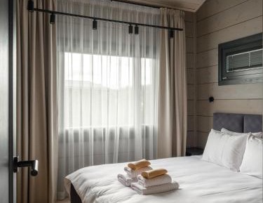 Two-Bedroom House with spa access