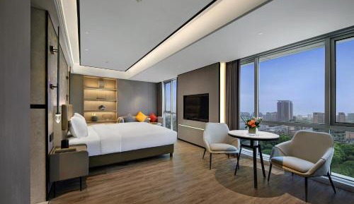 Standard King Room