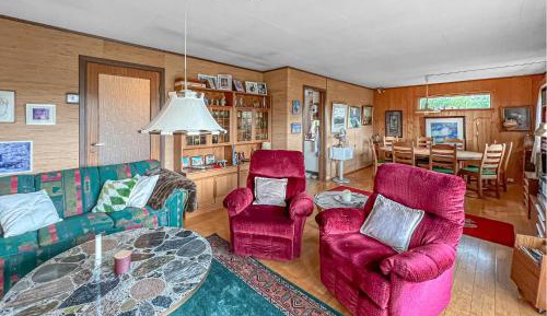 Four-Bedroom Holiday Home
