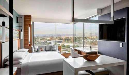 King Suite with Kitchen
