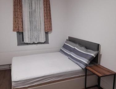 Economy Triple Room with Shared Bathroom