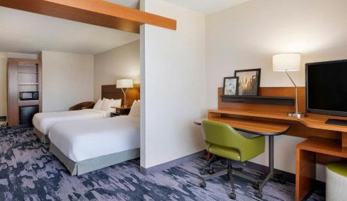 Suite, 2 Queen, Sofa bed