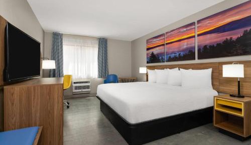 King Room - Non-Smoking