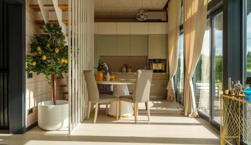 Two-Bedroom House with spa access