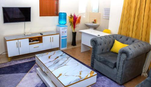 Three-Bedroom Apartment with Balcony