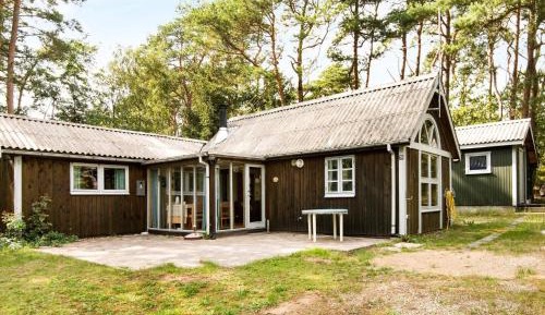 Four-Bedroom Holiday Home