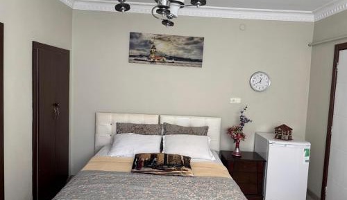 Three-Bedroom Apartment with Balcony