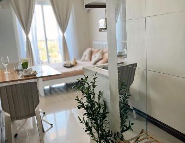 Studio with Balcony