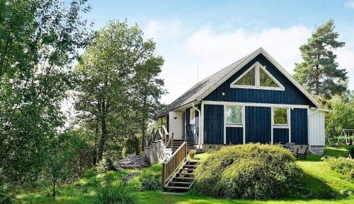 Two-Bedroom Holiday Home