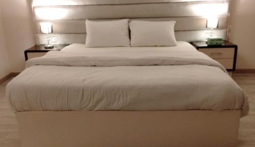 Three-Bedroom Superior Apartment