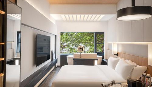 Deluxe Double Room with Bath