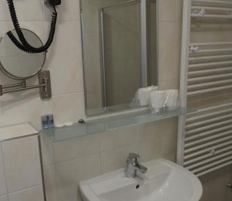 Executive Single Room with Air Conditioning