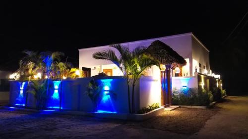 King Suite with Pool View
