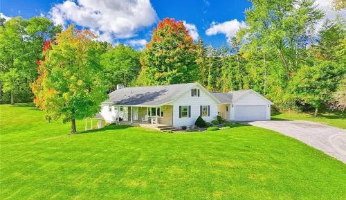 Four-Bedroom Holiday Home