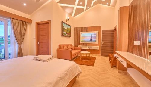 	 Luxury Suite Balcony Room