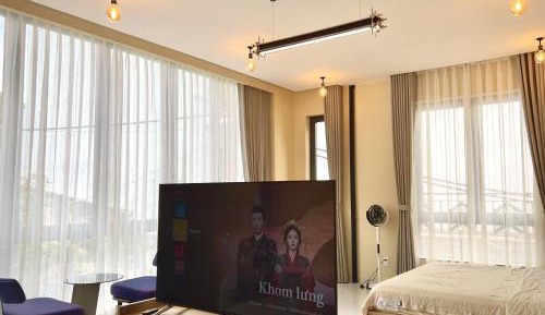 King Room with Balcony