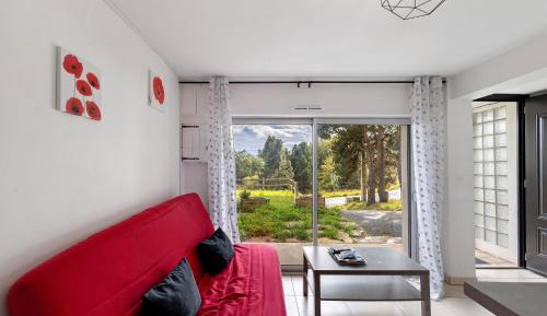 Superior One-Bedroom Apartment with Balcony