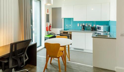 Studio with Private Bathroom