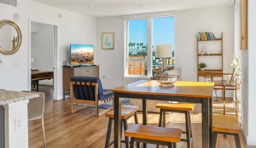 One-Bedroom Deluxe Apartment