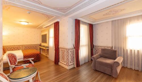 Triple Room with Terrace