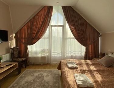 Large Double Room