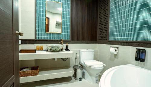 Suite with City View