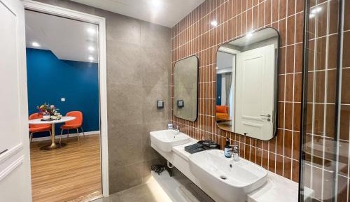 One-Bedroom Apartment with Ocean View