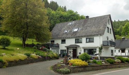 Superior One-Bedroom Apartment