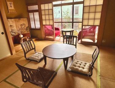 Japanese-Style Room