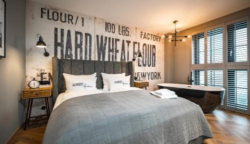Superior King Suite
