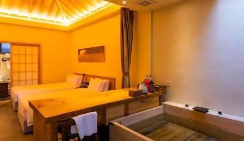 Small Twin Room
