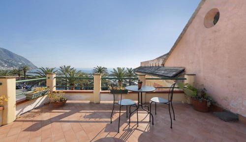 Three-Bedroom Superior Apartment