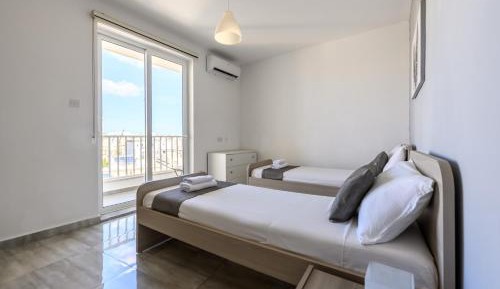 Double Room with Shared Bathroom