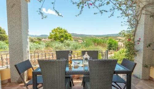 Villa with Garden View
