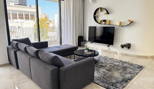 Three-Bedroom Apartment with Balcony
