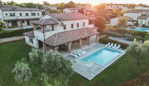 Superior Villa