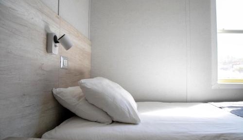 Single Room with Private Bathroom