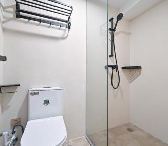 Quadruple Room with Private Bathroom