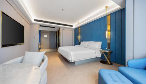 Superior King Room
