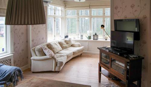 Six-Bedroom Holiday Home