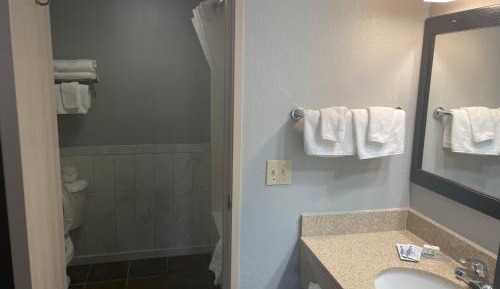 Executive Suite with two Queen Beds - Non-Smoking