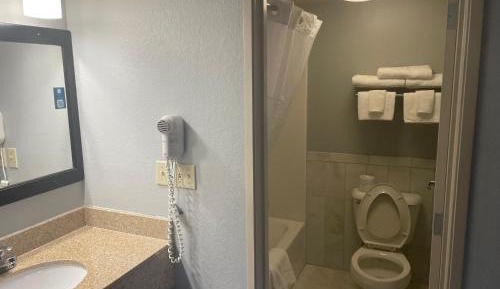 Junior King Suite - Non-Smoking