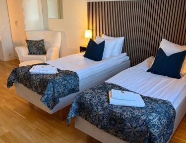 Twin Room with Shared Bathroom