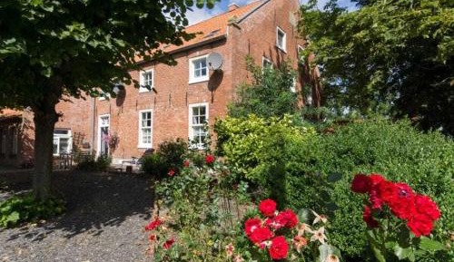 Three-Bedroom Holiday Home 