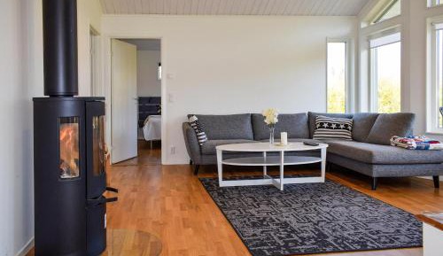 Three-Bedroom Holiday Home 