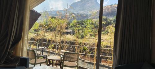 King Room with Mountain View