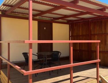 Heritage Queen room with Shared Bathroom