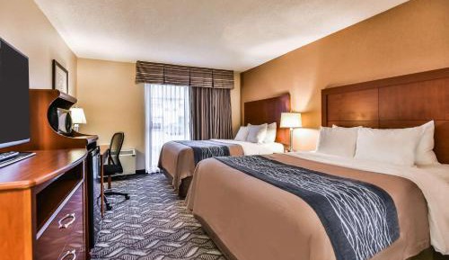 Queen Room with Two Queen Beds - Ground Floor / Non Pet Friendly